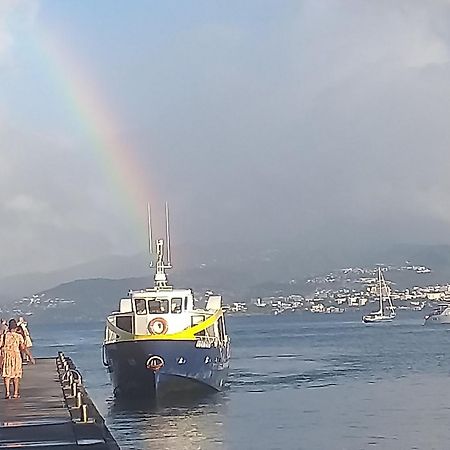 Chambre Chez L Habitant Sur La Plage Les Pieds Dans L Eau, Wifi Quartiers Anse a l'Ane 外观 照片